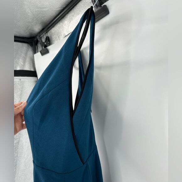 Dress The Population Deep V Neck Crepe Midi With Black Pipping Dress - Picture 6 of 6